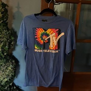 Iconic vibrant tie-dye MTV medium shirt. Very soft! You’ll love this fun piece!